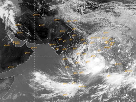 zoom earth india|cyclone map live india.